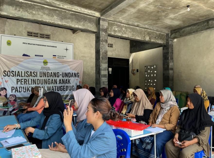 KKN AMPTA Ikut Serta Dalam Sosialisasi Undang-Undang Perlindungan Anak Di Watu Gedug